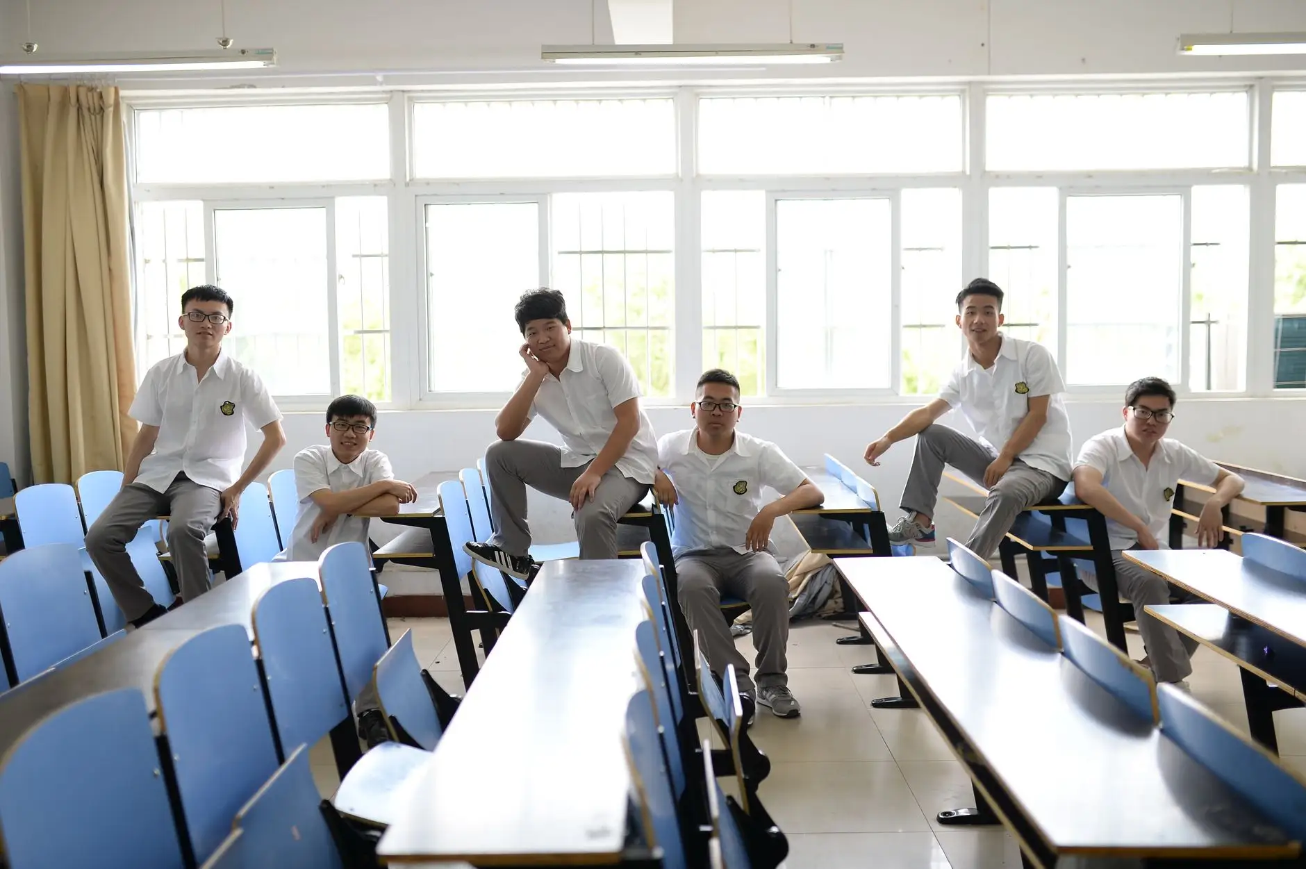 2025年工业物联网平台选型指南：从数据中台到产线数字化的关键指标解析