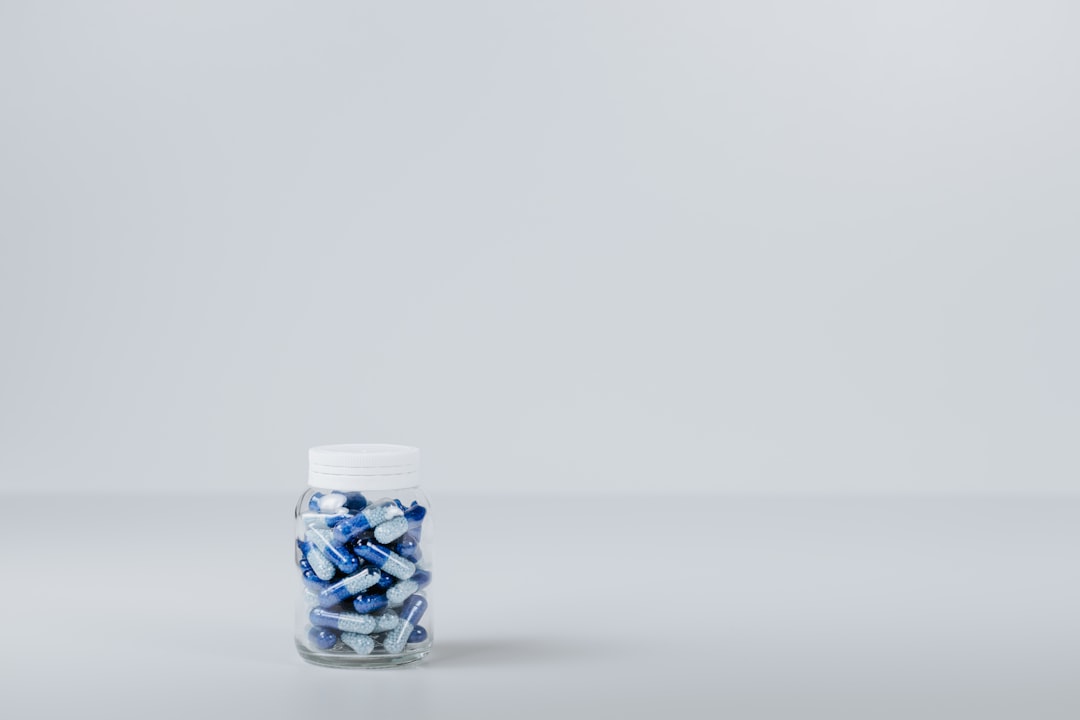 工业物联网设备选型指南：从传感器到边缘网关的性能对比